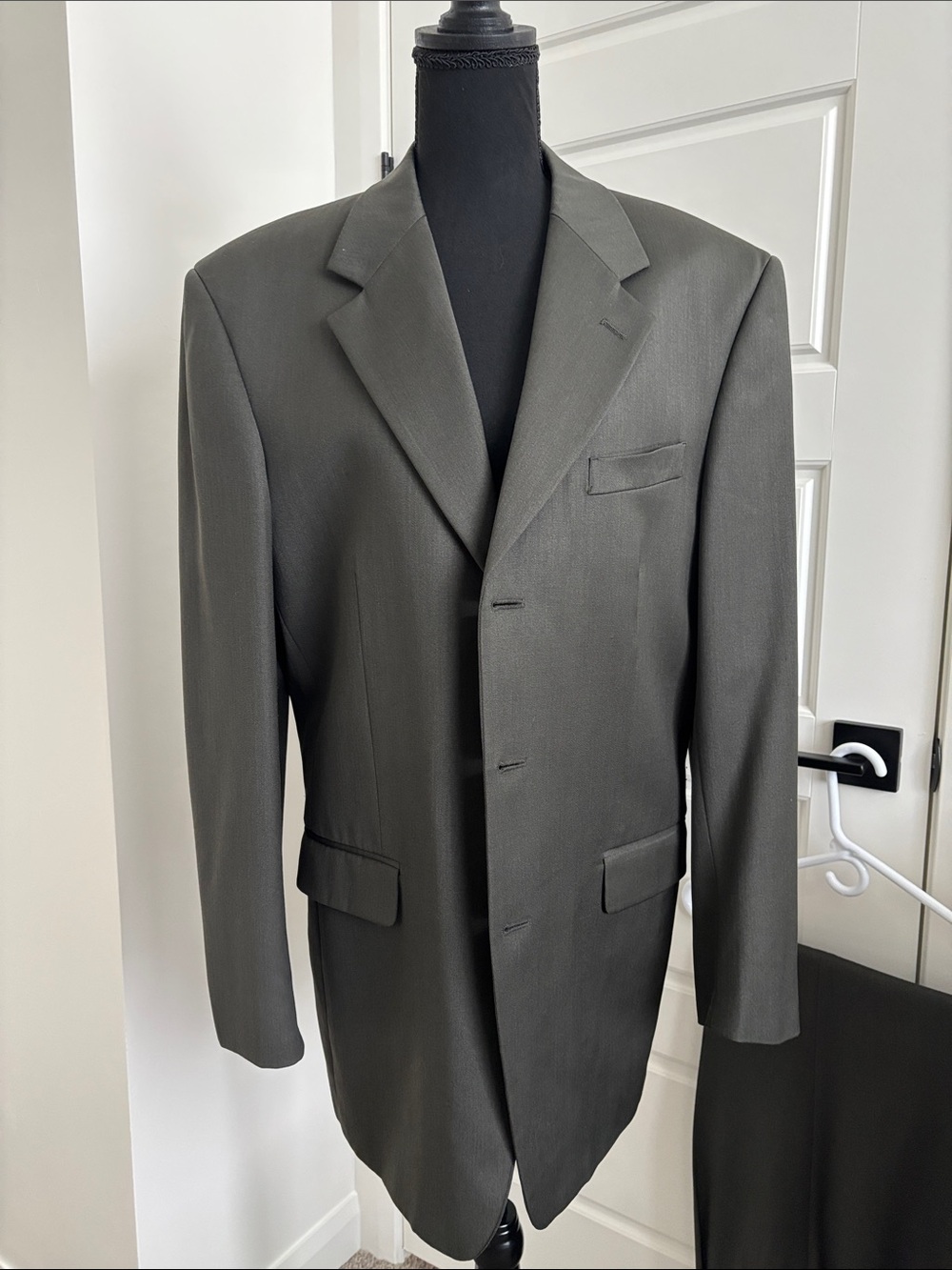 Wool Men's Single-Breasted Grey Suit 40L Coat 32x31 Trousers